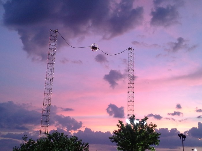 Slingshot ride